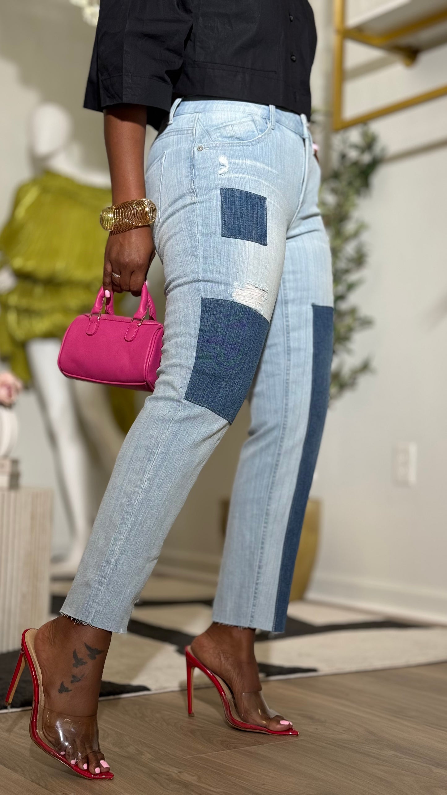“Patch Work” Cropped Jeans