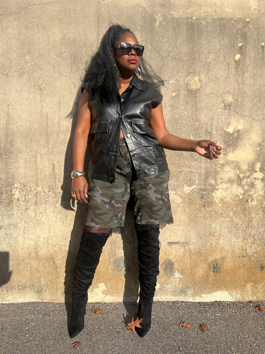 “Laci Camo” Short