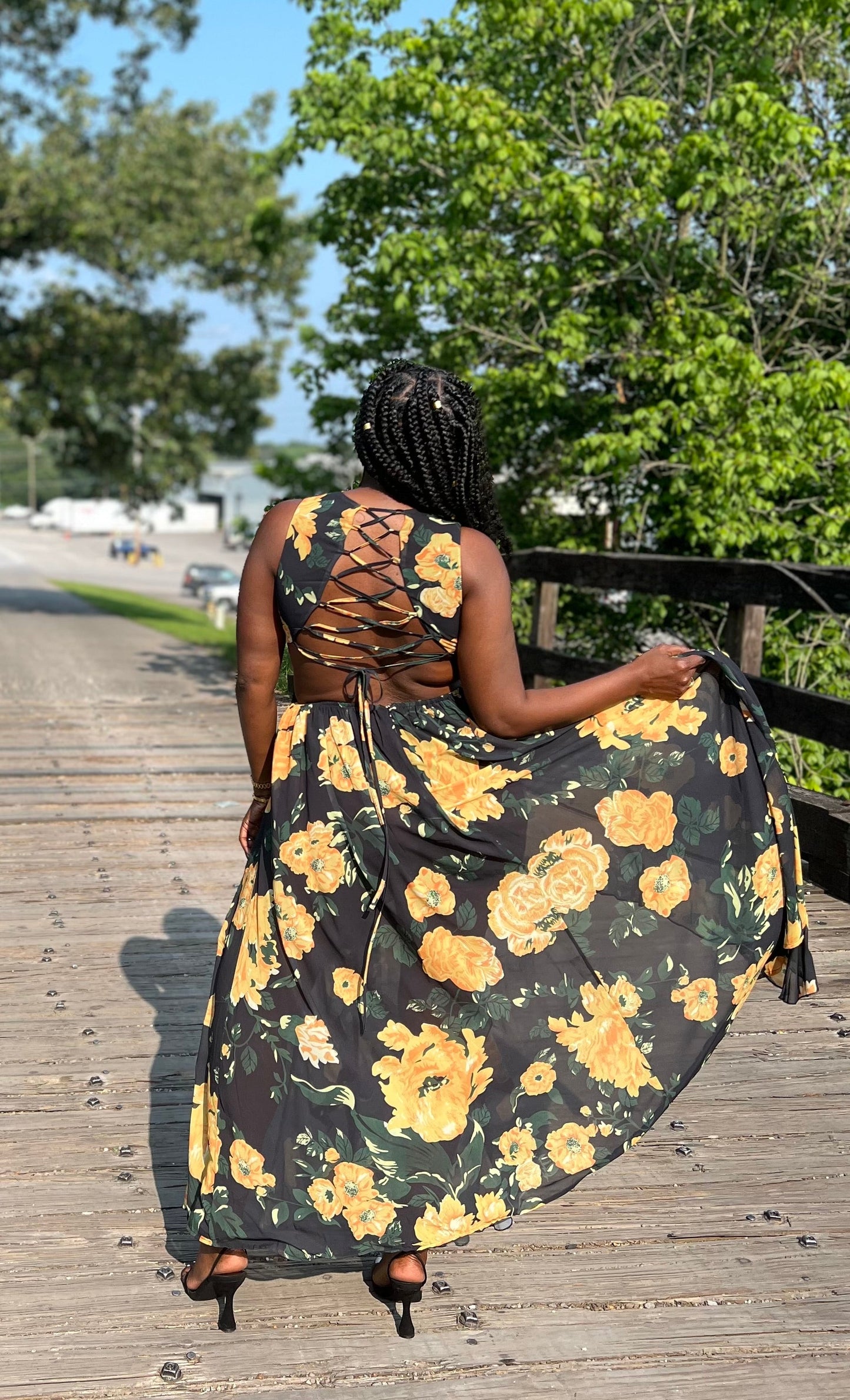 “In the Moment” Floral Maxi (Misses & Curvy)